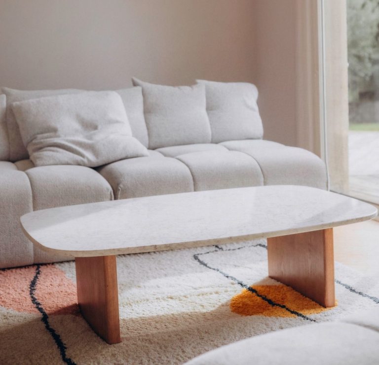 Tabla basse Nusa artisanal sud ouest table basse haute de gamme artisanal silestone et Chêne Epure mobilier